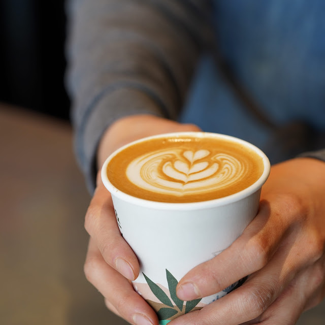 Flat White Cap Latte