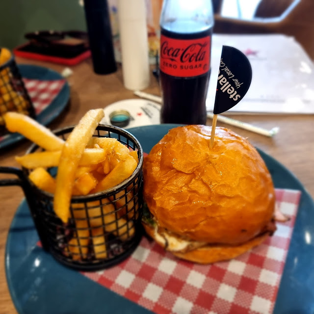 Brecky Burger